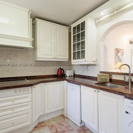 Beachfront With Panoramic Sea Views, Private Parking, Swimming Pools And Mini Golf 托雷莫利诺斯