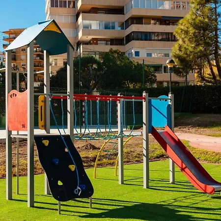 公寓 Beachfront With Panoramic Sea Views, Private Parking, Swimming Pools And Mini Golf