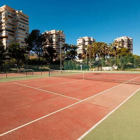 Beachfront With Stunning Views In Apartment Torremolinos